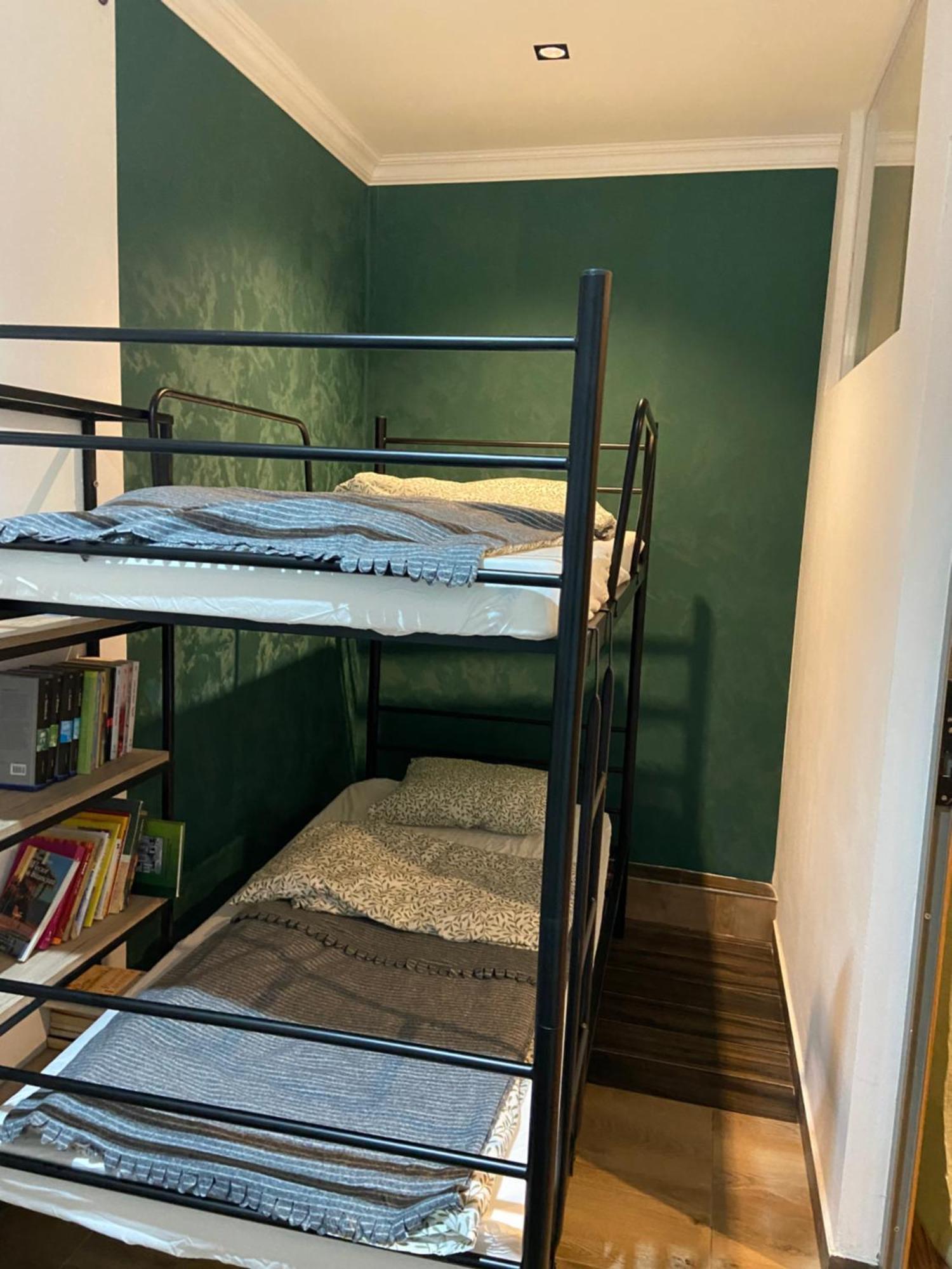 Apartment Gold 3 *