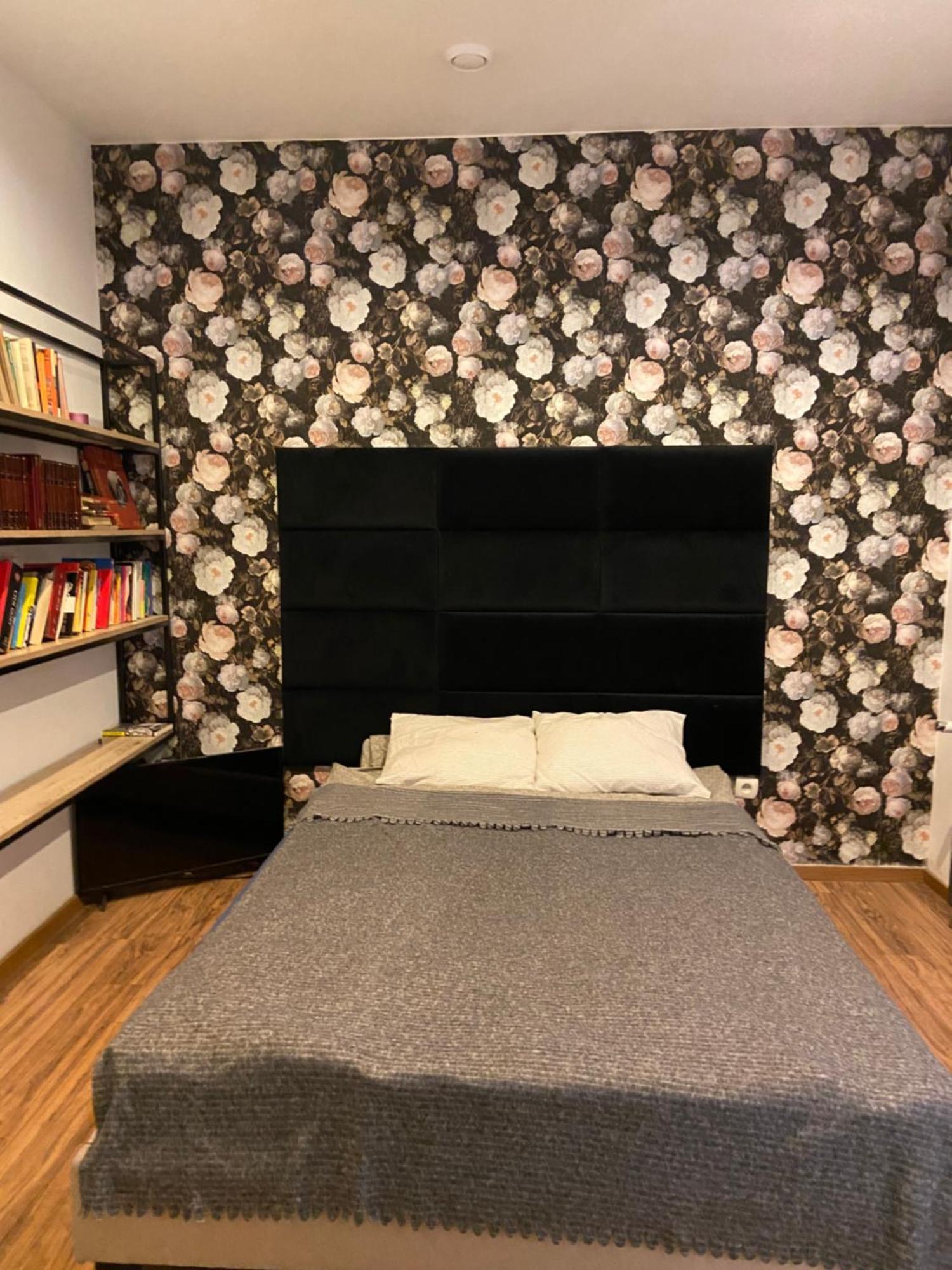 Apartment Gold 3 *